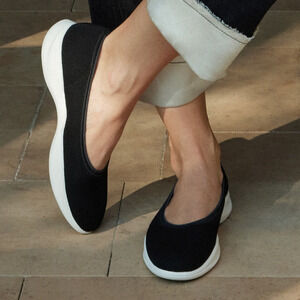 Vivaia Izabel Walker Pro Hybrid Comfort Support Knit Water RPT Flats Black 8.5